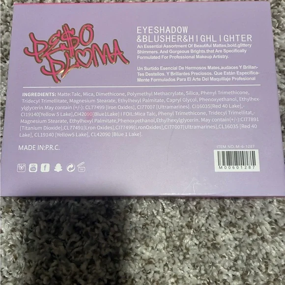 Colorful Eyeshadow Palette with Diverse Shades - Picture 3 of 3